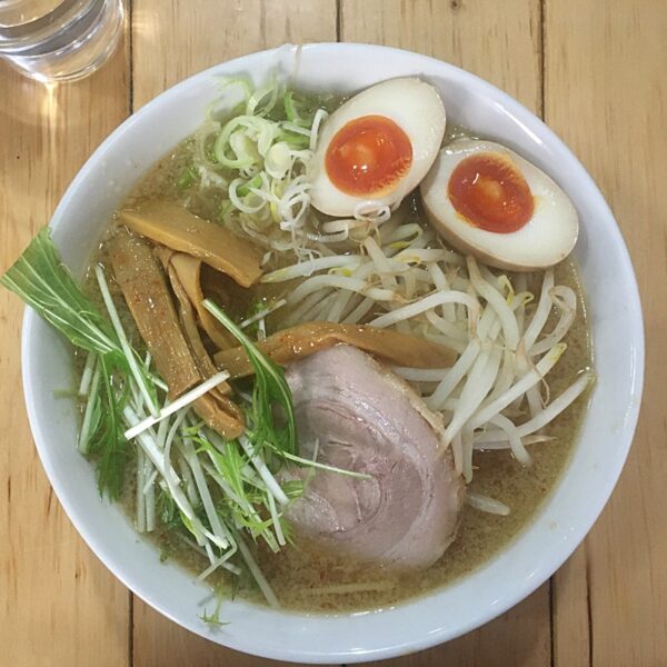 歩やのみそラーメン